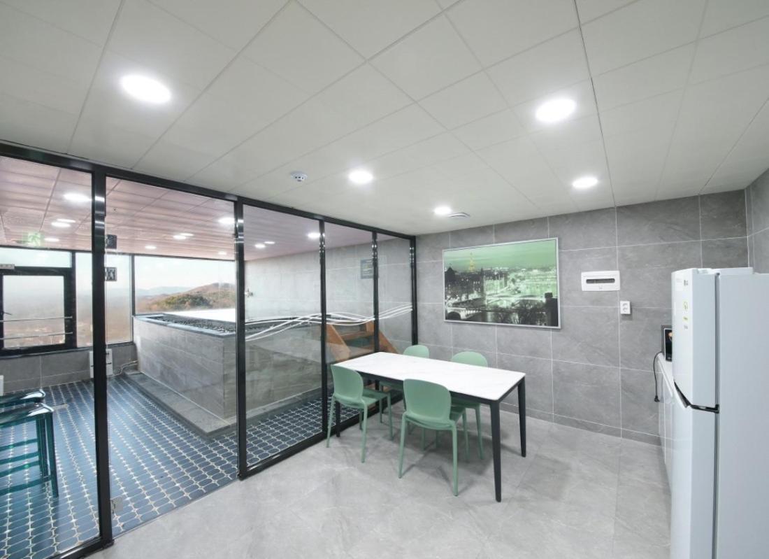 Wj Hotel Pool House Wonju Exterior foto