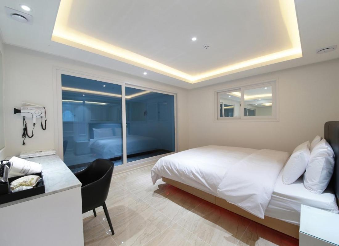 Wj Hotel Pool House Wonju Exterior foto